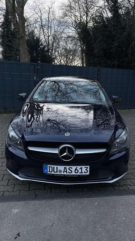 Gebraucht Mercedes CLA180 109 PS (80 kW) 2017 Blau Limousine