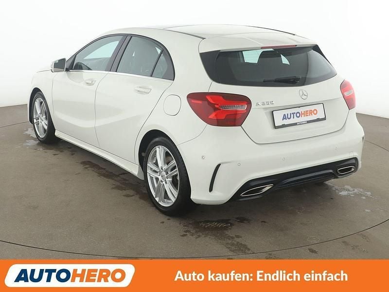 Gebraucht Mercedes A250 AMG 211 PS (155 kW) 2015 Weiß Limousine
