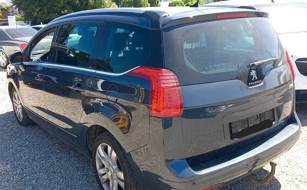 Gebraucht Peugeot 5008 Allure 150 PS (110 kW) 2014 Schwarz Van / Kleinbus