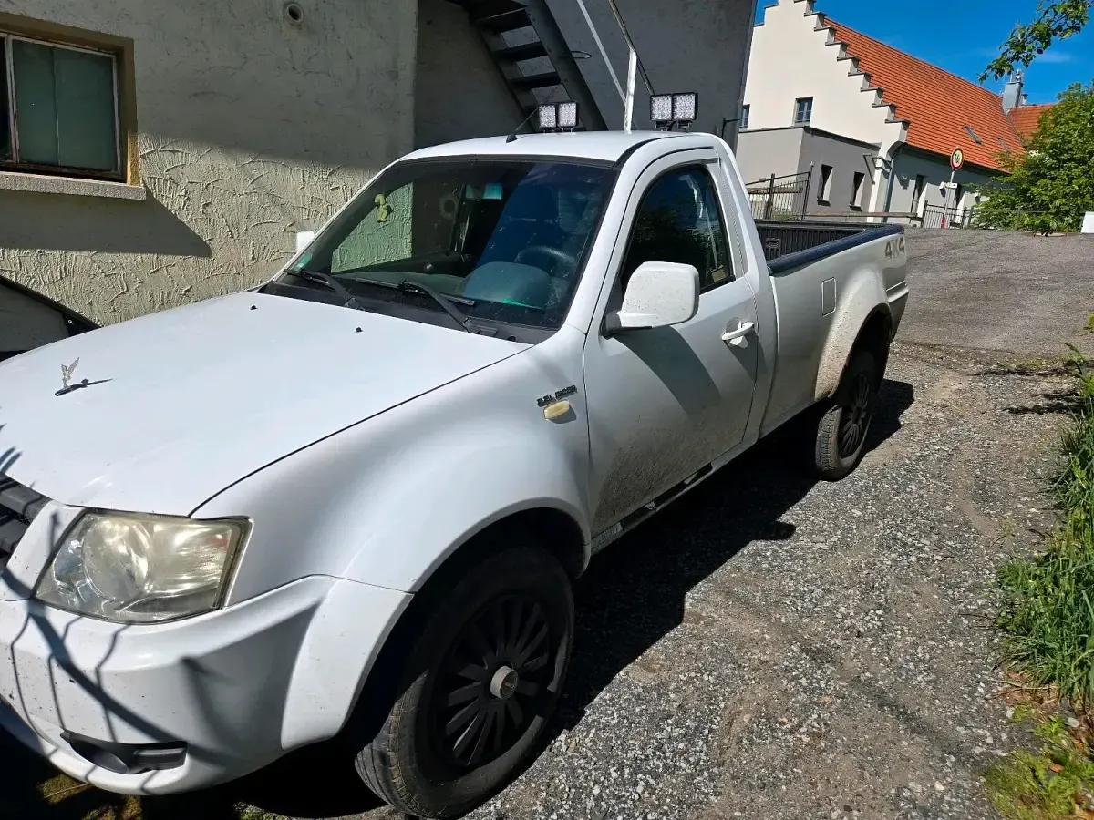 Gebraucht Tata Xenon 140 PS (102 kW) 2010 Weiß Pickup