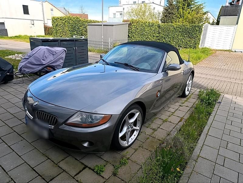 Gebraucht BMW Z4 231 PS (169 kW) 2003 Silber Cabrio
