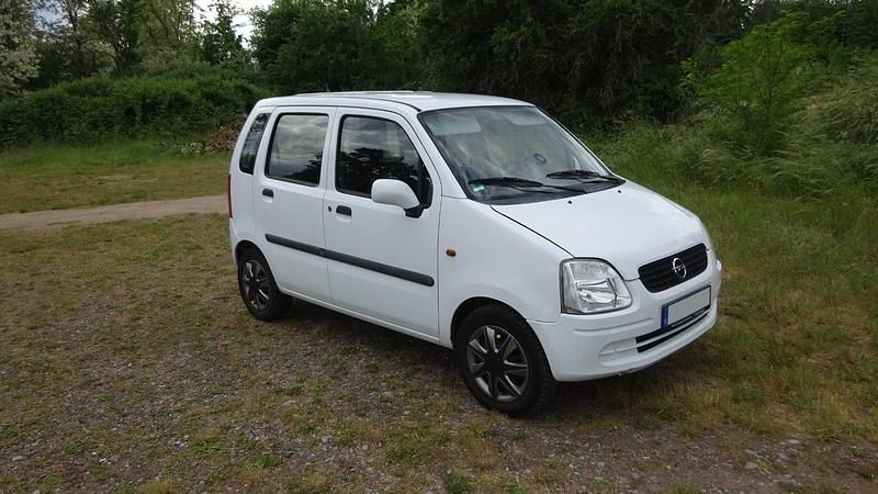 Weiß Gebraucht 2003 Opel Agila Kleinwagen | 800 € (Fairer Preis) - Bild 1/4