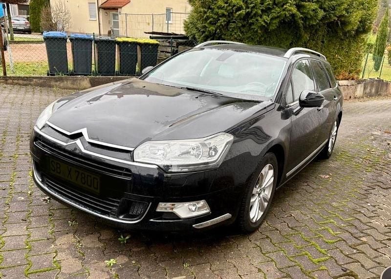 Schwarz Gebraucht 2012 Citroën C5 Exclusive Kombi | 8.000 € (Teuer) - Bild 1/4