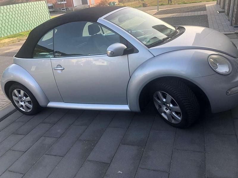 Gebraucht VW New Beetle Cabriolet 102 PS (75 kW) 2005 Weiß Cabrio