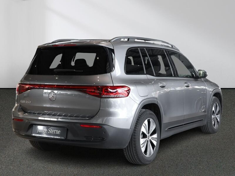 Gebraucht Mercedes EQB250 Progressive 139 kW (190 PS) 2023 Grau SUV