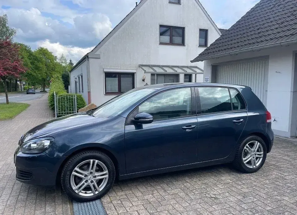 Gebraucht VW Golf VI 80 PS (58 kW) 2009 Blau Kleinwagen