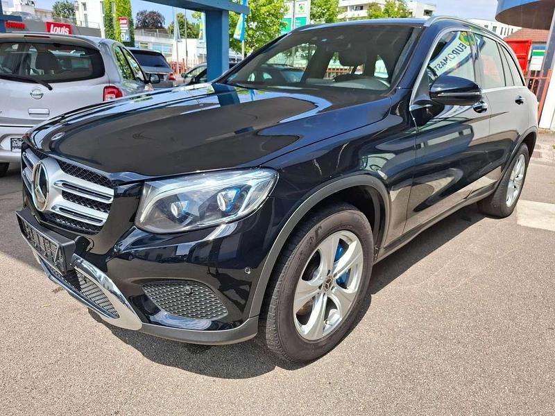 Gebraucht Mercedes GLC350 211 PS (155 kW) 2017 Ung. schwarz  unilack SUV