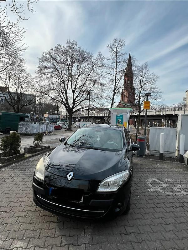 Gebraucht Renault Mégane 2011 Schwarz Limousine