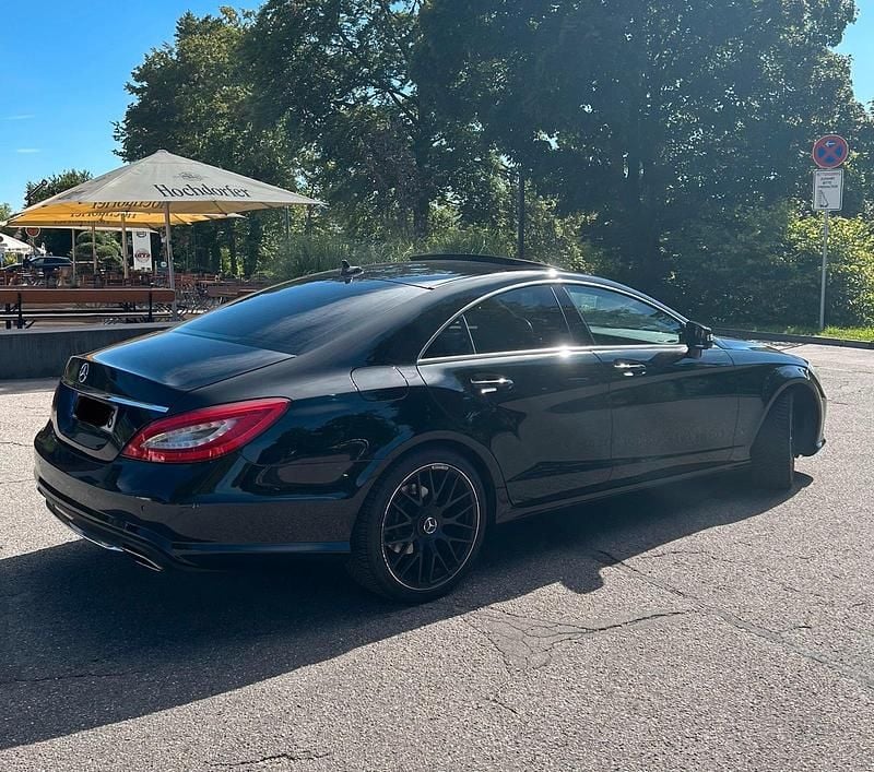 Schwarz Gebraucht 2011 Mercedes CLS350 AMG line Limousine | 13.999 € (Superpreis) - Bild 1/4