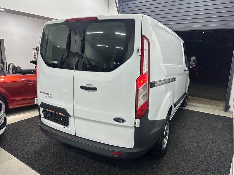 Gebraucht Ford Transit Custom 105 PS (77 kW) 2017 Weiß Van / Kleinbus