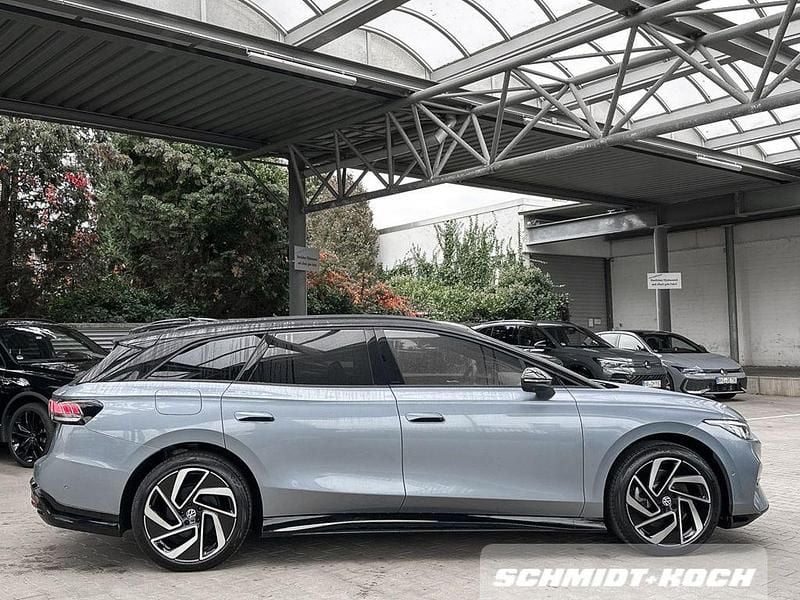 Gebraucht VW ID.7 Pro 210 kW (286 PS) 2025 Blau Kombi