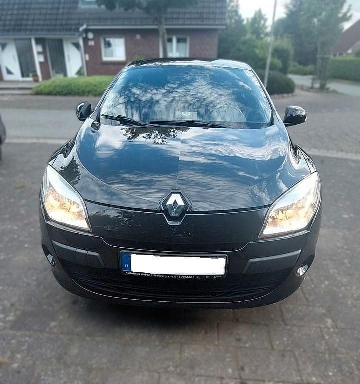 Schwarz Gebraucht 2009 Renault Mégane III Expression Limousine | 1.800 € (Superpreis) - Bild 1/4
