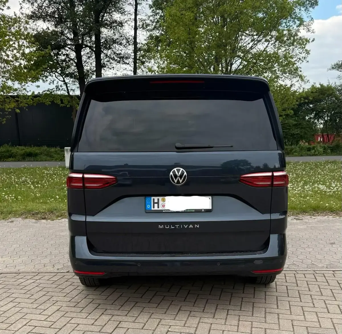 Gebraucht VW Multivan 150 PS (110 kW) 2022 Blau Van / Kleinbus