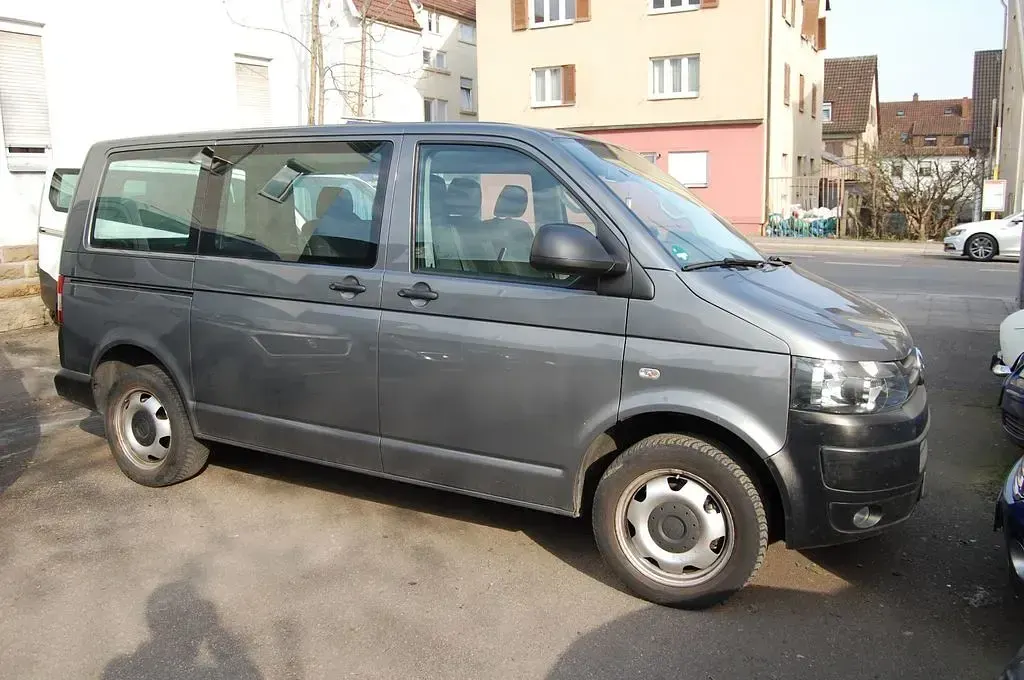 Gebraucht VW T5 179 PS (131 kW) 2015 Grau Van