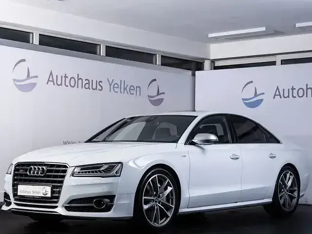 Gebraucht Audi S8 plus Ambiente 605 PS (444 kW) 2017 Weiß Limousine