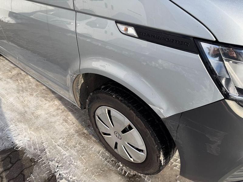 Gebraucht VW Transporter 150 PS (110 kW) 2021 Silber Van