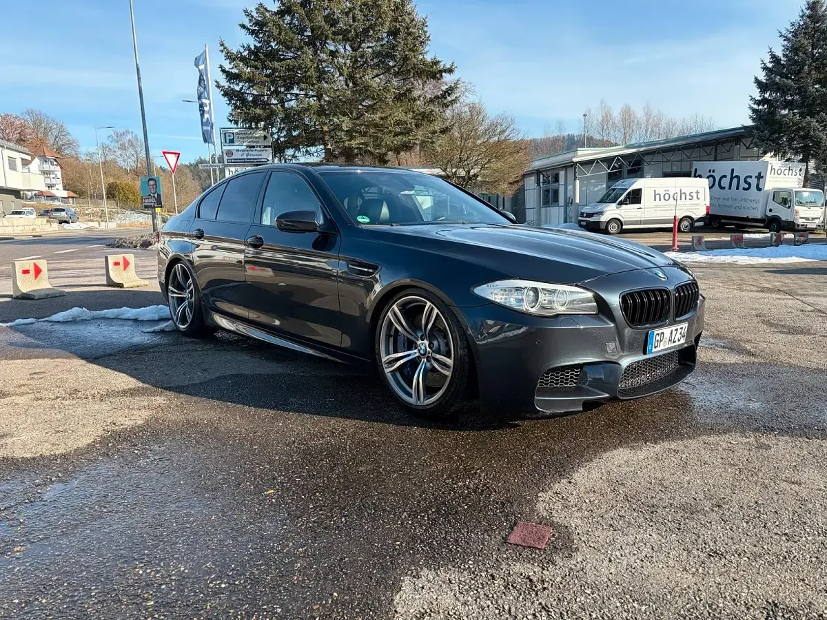 Używany BMW M5 560 KM (411 kW) 2012 Szary Sedan/Limuzyna