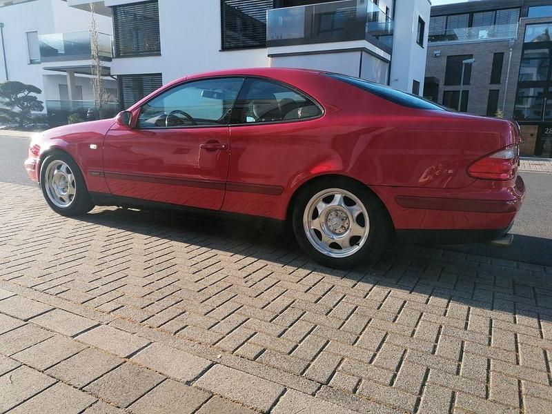 Gebraucht Mercedes CLK230 193 PS (141 kW) 1998 Rot Coupé