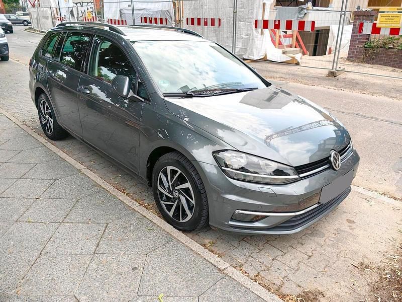 Grau Gebraucht 2019 VW Golf VII Comfortline Kombi | 14.250 € (Guter Preis) - Bild 1/4
