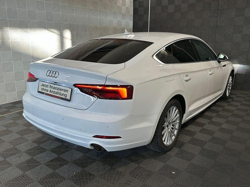 Gebraucht Audi A5 Sportback Sport 150 PS (110 kW) 2019 Weiß Kleinwagen