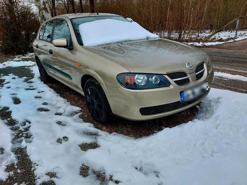 Gebraucht Nissan Almera 98 PS (72 kW) 2004 Beige Kleinwagen