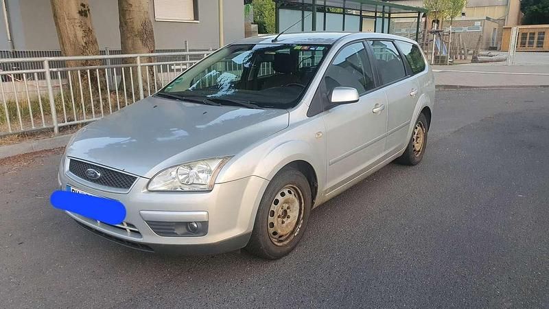 Silber Gebraucht 2007 Ford Focus Kombi | 3.000 € (Teuer) - Bild 1/4