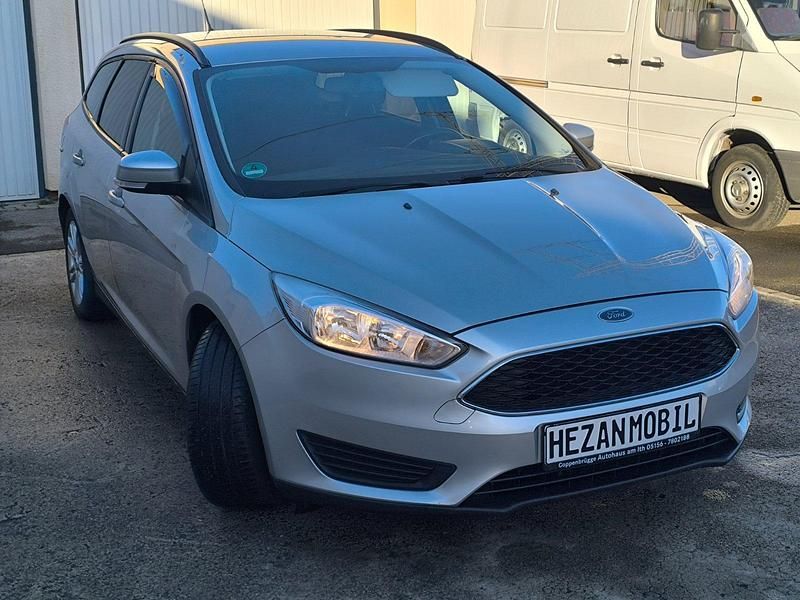 Gebraucht Ford Focus 120 PS (88 kW) 2015 Grau Kombi