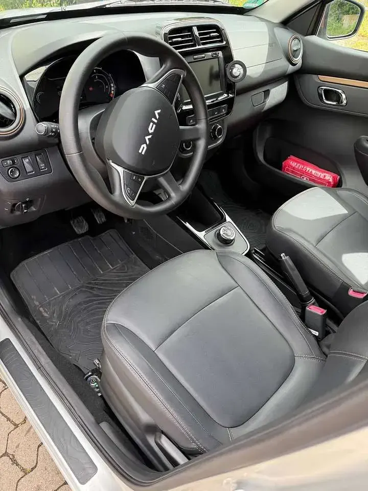 Gebraucht Dacia Spring Extreme 47 kW (65 PS) 2024 Grau Kleinwagen