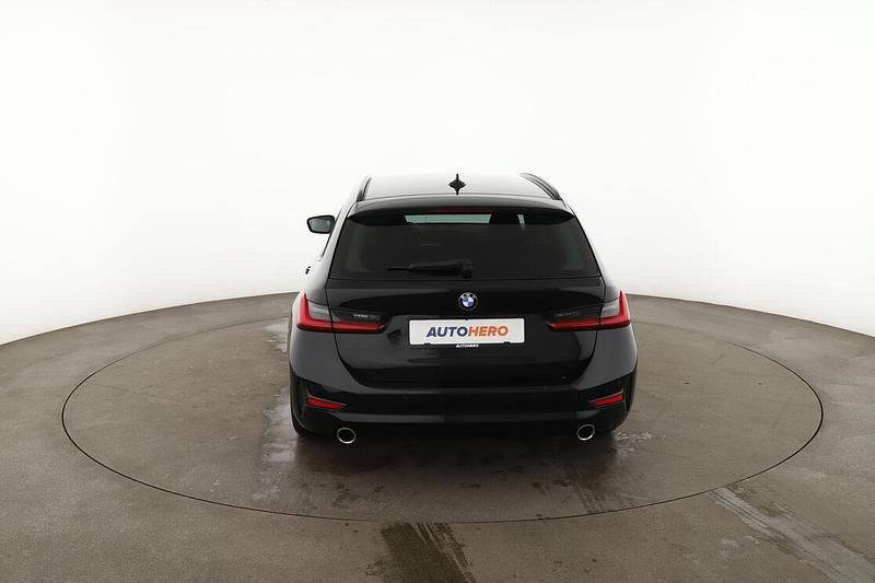 Gebraucht BMW 318 Advantage 156 PS (114 kW) 2020 Schwarz Kombi