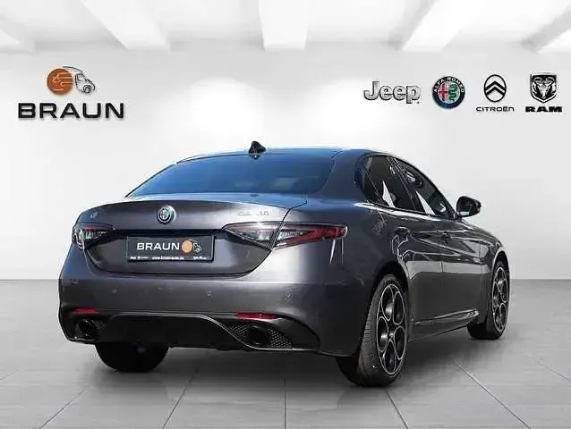 Gebraucht Alfa Romeo Giulia Veloce 280 PS (205 kW) 2024 Nero vulcano Limousine