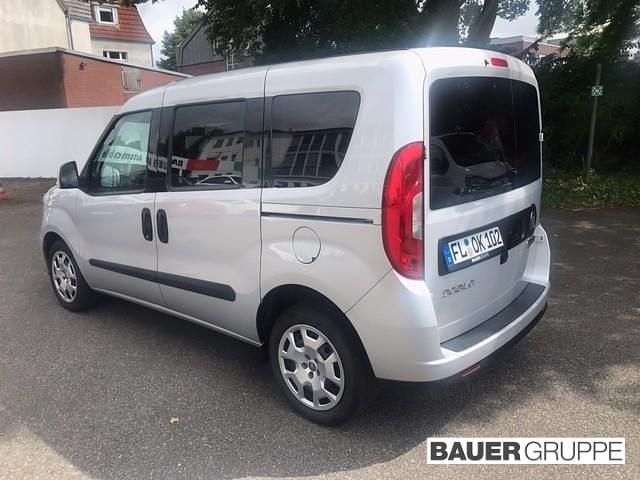 Gebraucht Fiat Doblò 120 PS (88 kW) 2022 Hellgrau) (grau Van / Kleinbus
