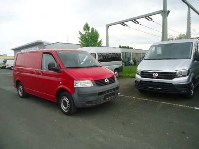 Rot Gebraucht 2008 VW T5 Van | 5.990 € (Guter Preis) - Bild 1/4