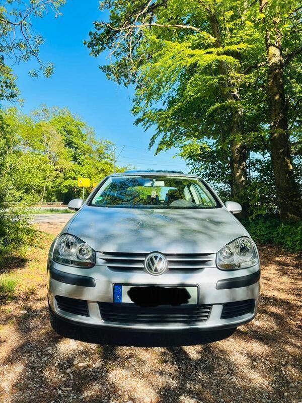 Silber Gebraucht 2004 VW Golf V Coupé | 2.500 € (Guter Preis) - Bild 1/4