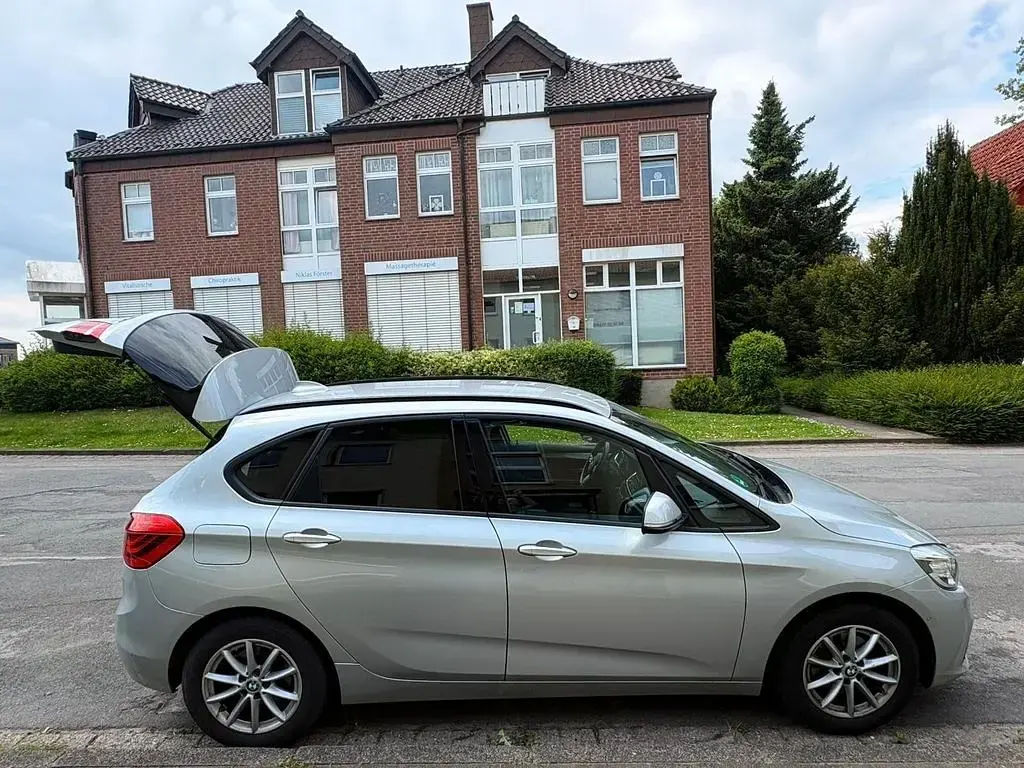 Gebraucht BMW 216 Active Tourer M Sport 116 PS (85 kW) 2015 Silber Van / Kleinbus