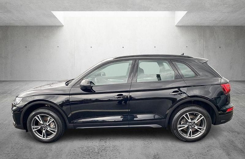 Gebraucht Audi Q5 Basis 204 PS (150 kW) 2024 Schwarz SUV
