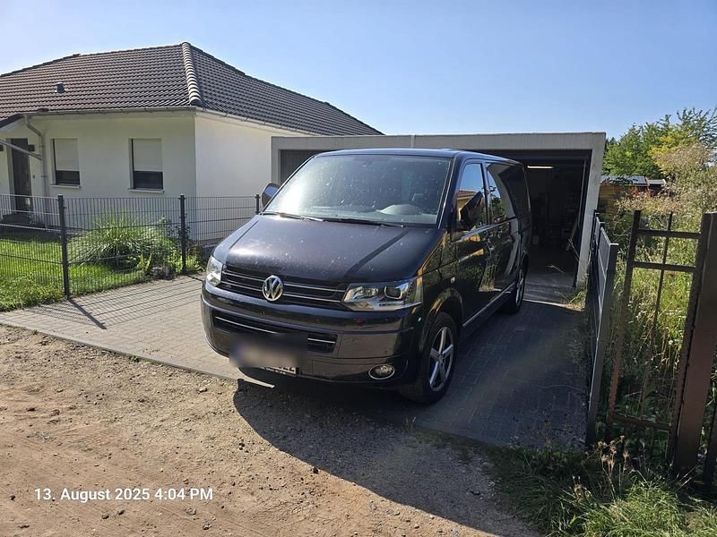 Schwarz Gebraucht 2015 VW Multivan Highline Van | 22.500 € (Superpreis) - Bild 1/4