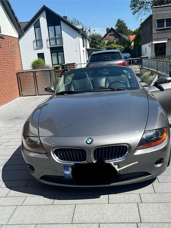 Gebraucht BMW Z4 170 PS (125 kW) 2005 Grau Cabrio