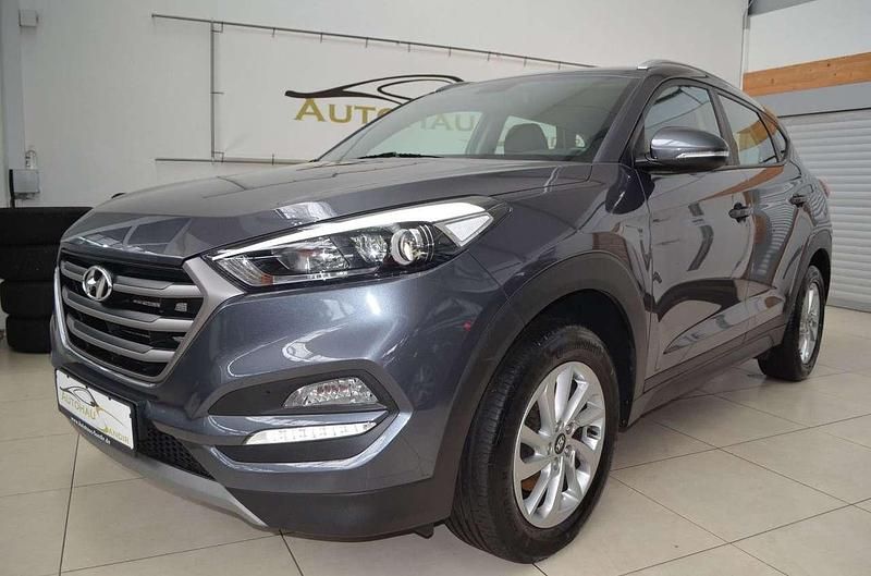 Grau Gebraucht 2018 Hyundai Tucson Trend SUV | 12.990 € (Fairer Preis) - Bild 1/4
