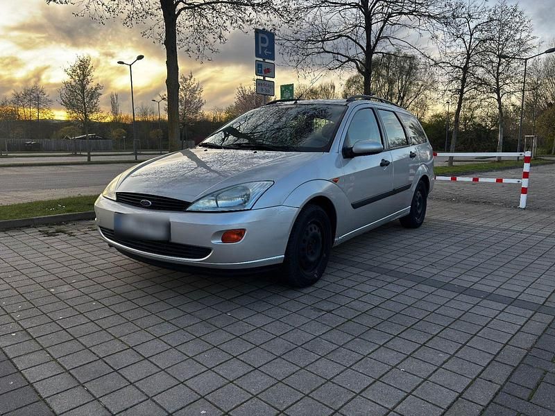 Usata Ford Focus 75 CV (55 kW) 2001 Argento Station wagon