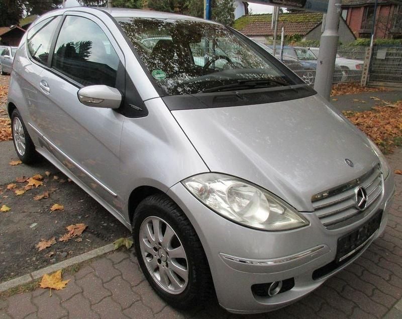 Silber Gebraucht 2005 Mercedes A170 Limousine | 4.450 € (Guter Preis) - Bild 1/4