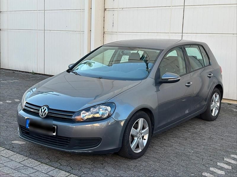 Grau Gebraucht 2009 VW Golf VI Limousine | 3.800 € (Fairer Preis) - Bild 1/4