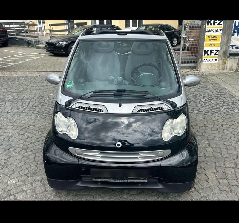 Schwarz Gebraucht 2007 Smart ForTwo Cabrio Cabrio | 2.300 € - Bild 1/4