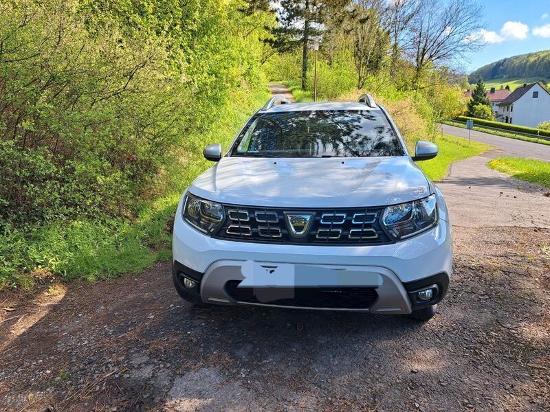 Weiß Gebraucht 2018 Dacia Duster Prestige SUV | 12.400 € (Fairer Preis) - Bild 1/4