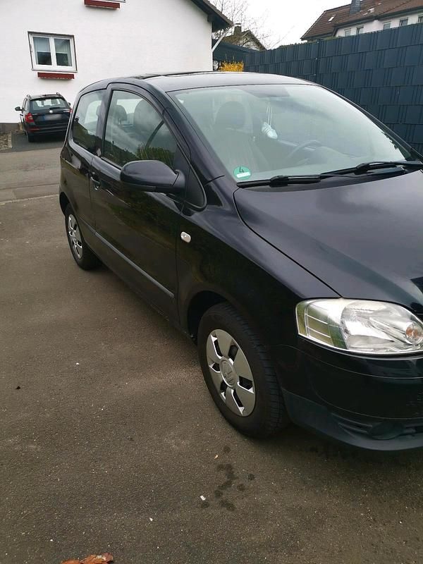 Gebraucht VW Fox 55 PS (40 kW) 2006 Schwarz Kleinwagen