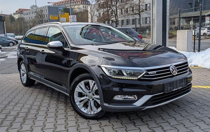 Gebraucht VW Passat Alltrack 190 PS (139 kW) 2019 Schwarz Kombi