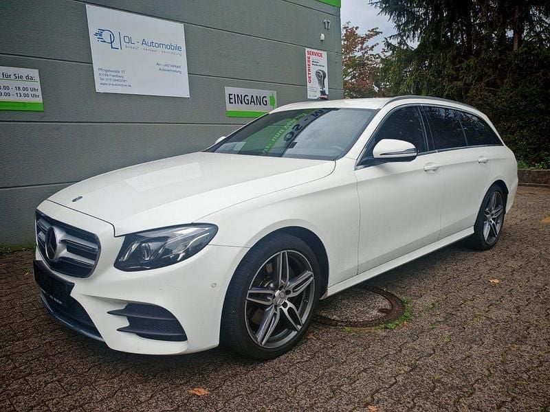 Gebraucht Mercedes E220 AMG line 194 PS (142 kW) 2017 Weiß Limousine