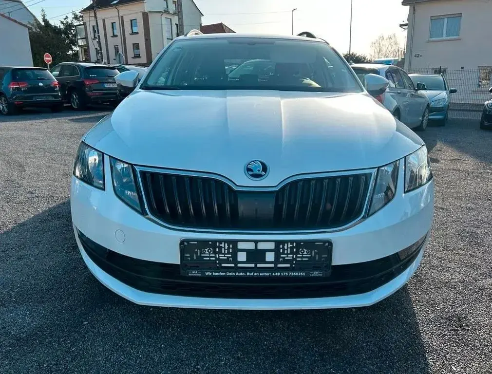 Gebraucht Skoda Octavia RS 184 PS (135 kW) 2018 Weiß Kombi