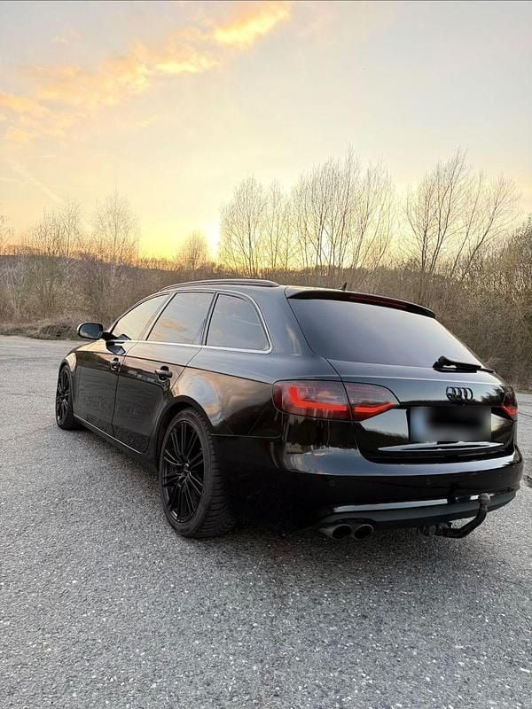 Gebraucht Audi A4 S-Line 177 PS (130 kW) 2014 Schwarz Kombi