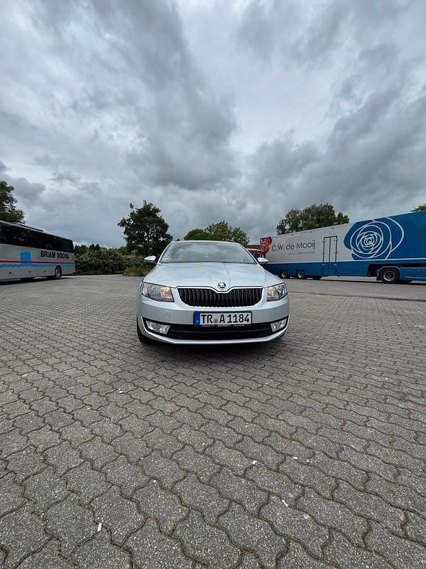 Gebraucht 2015 Skoda Octavia Kombi | 7.300 € (Fairer Preis) - Bild 1/4