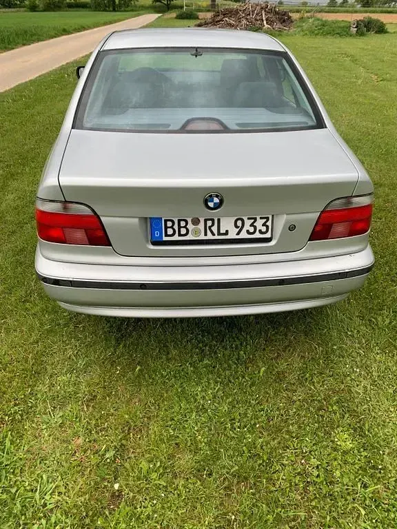 Używany BMW 520 150 KM (110 kW) 1999 Srebrny Sedan/Limuzyna